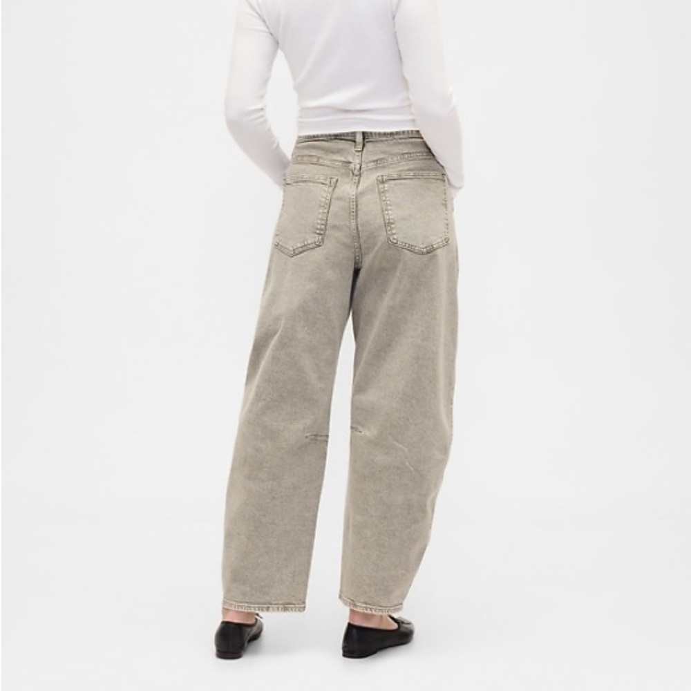 GAP Women's Barrel Khaki High Rise (Distressed Green Color) Jeans - Picture 3 of 7
